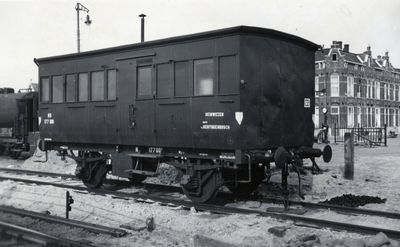 170294 Afbeelding van werkwagen NS 177001 van het seinwezen van de N.S. te 's-Hertogenbosch.
